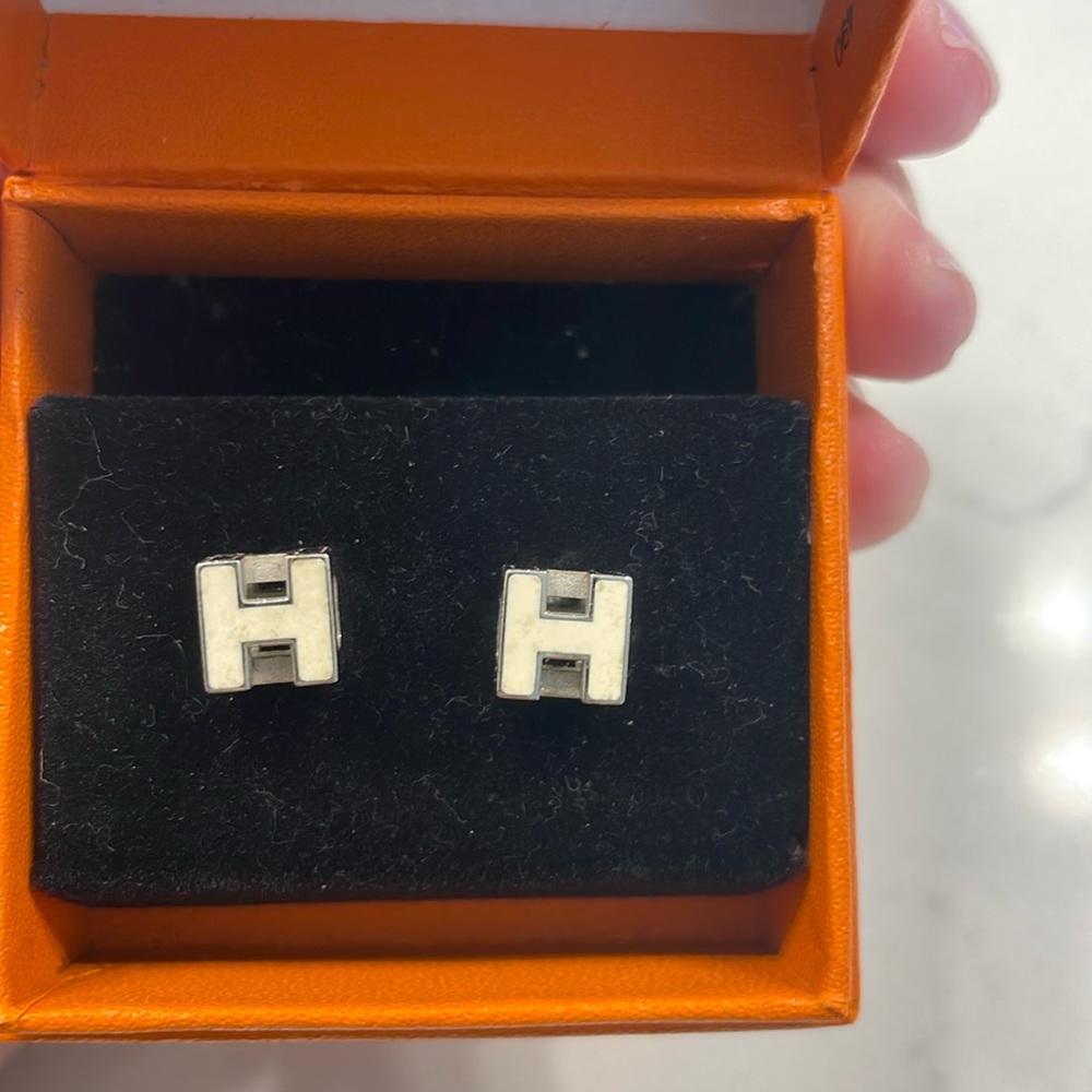 ECU Hermez earrings